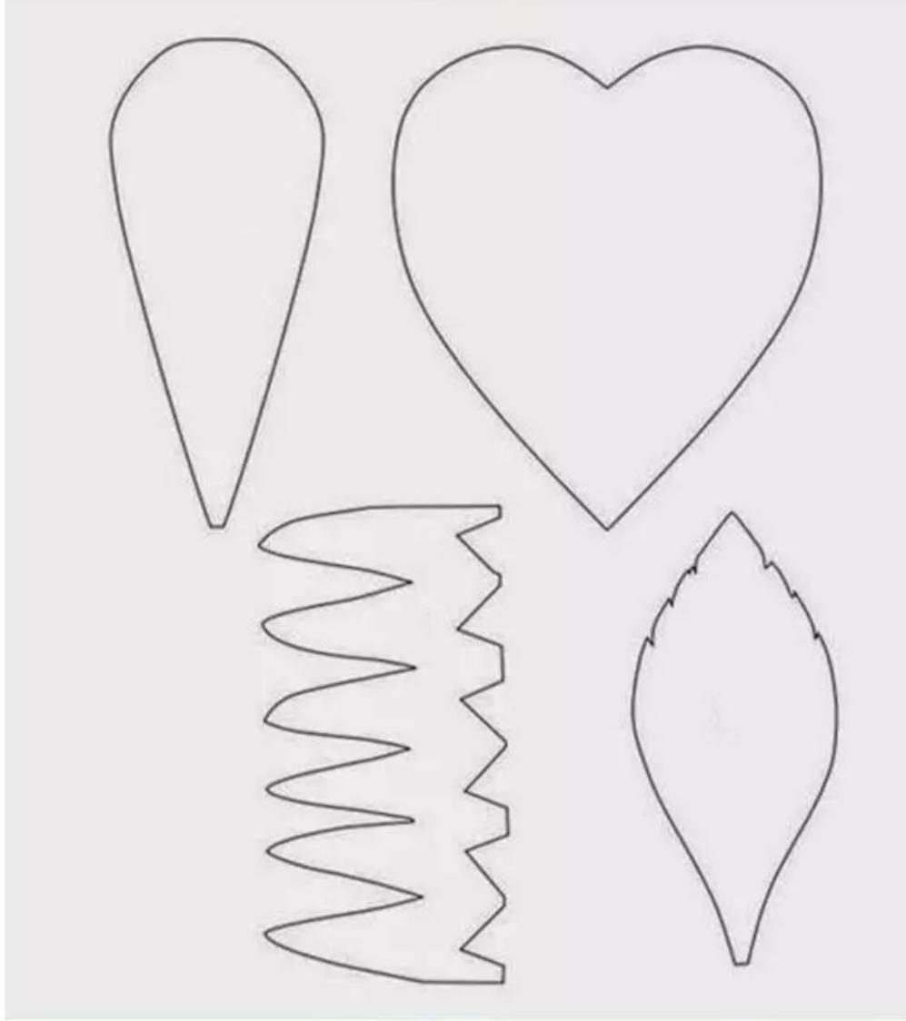 简易卷心玫瑰（长条卷心玫瑰花的折法视频）